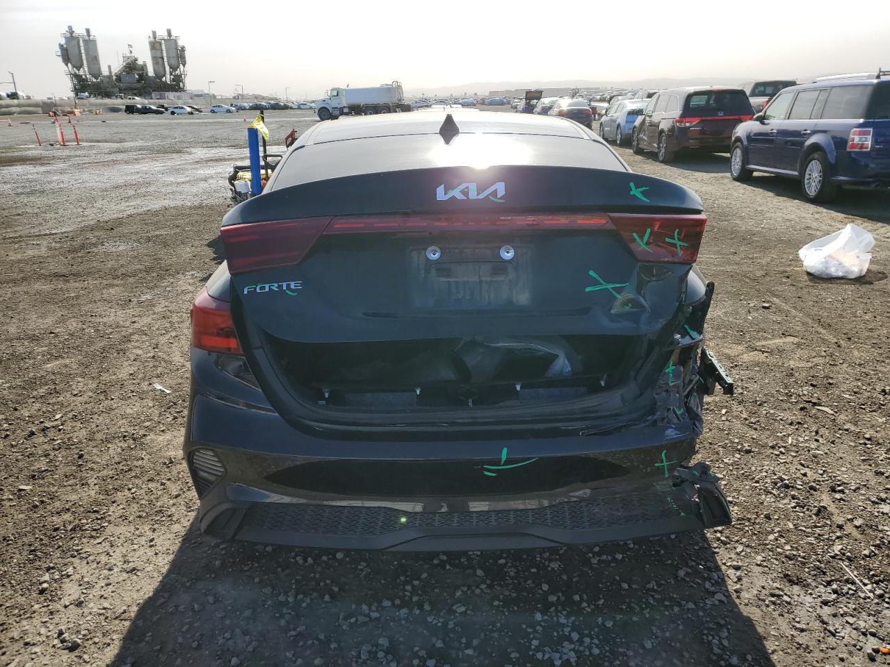 2023 Kia Forte - Image 6