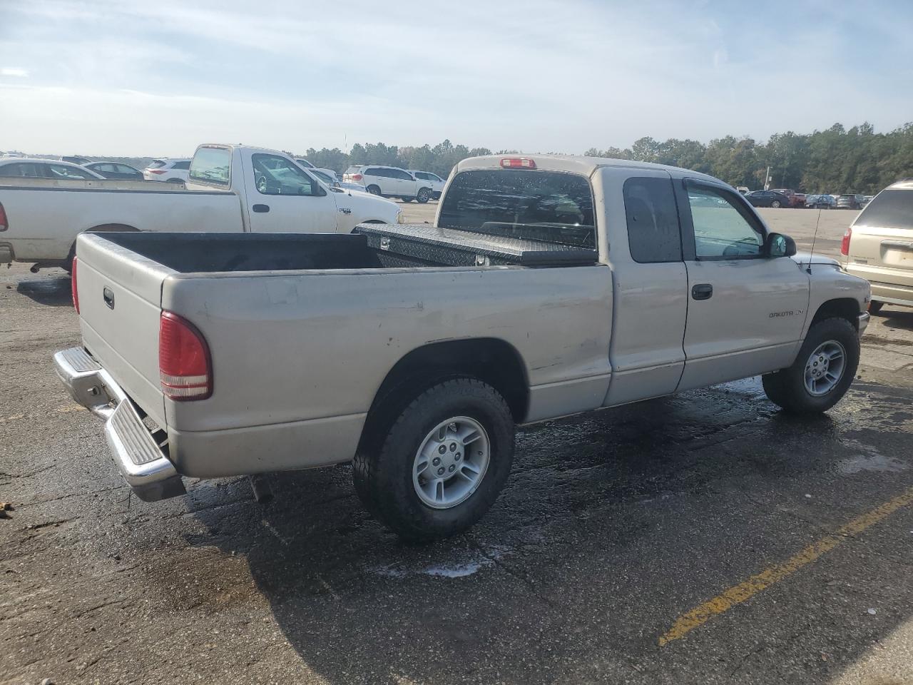 1997 Dodge Dakota - Image 3