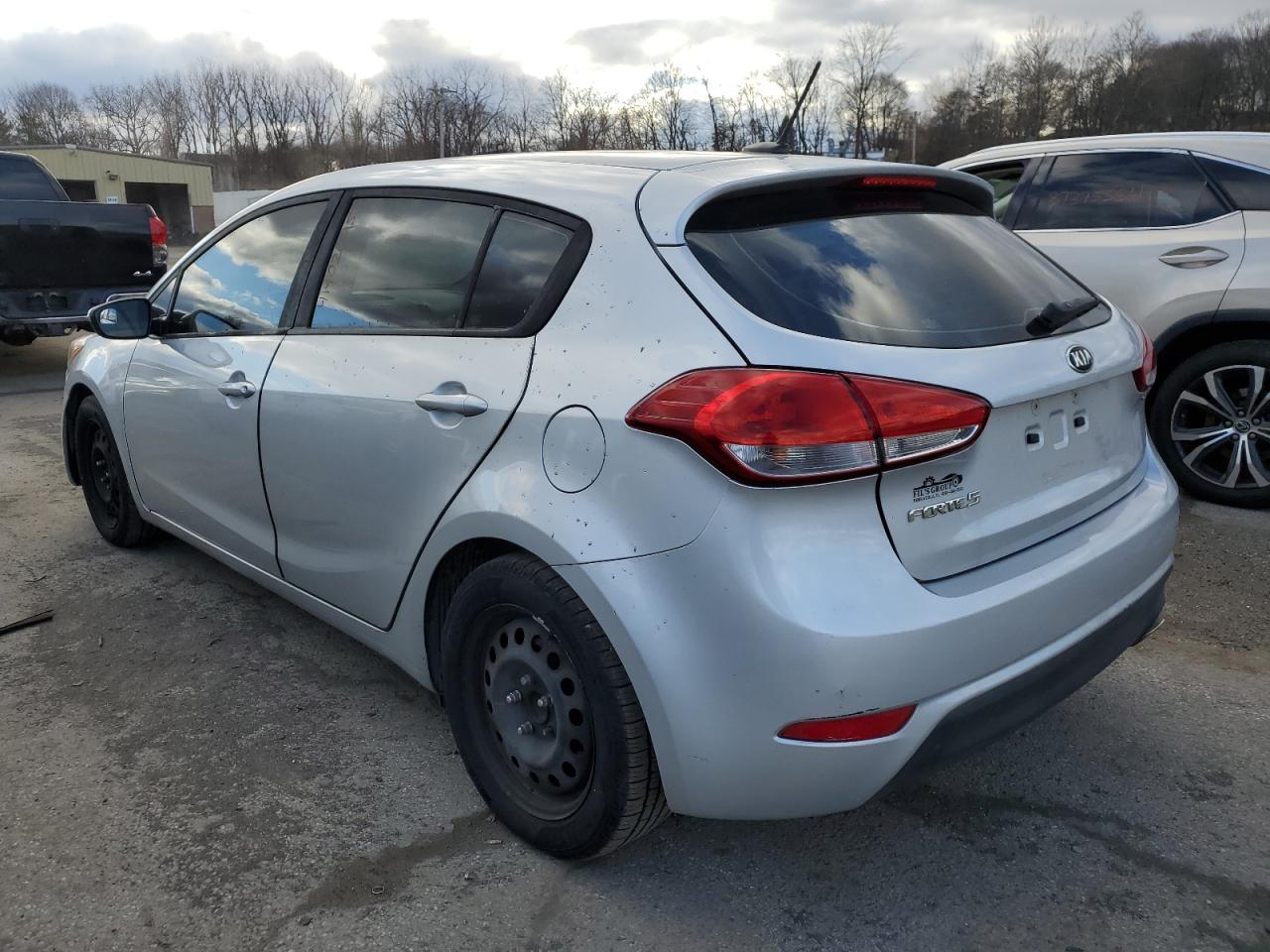 VIN KNAFK5A86G5629939 2016 KIA FORTE no.2