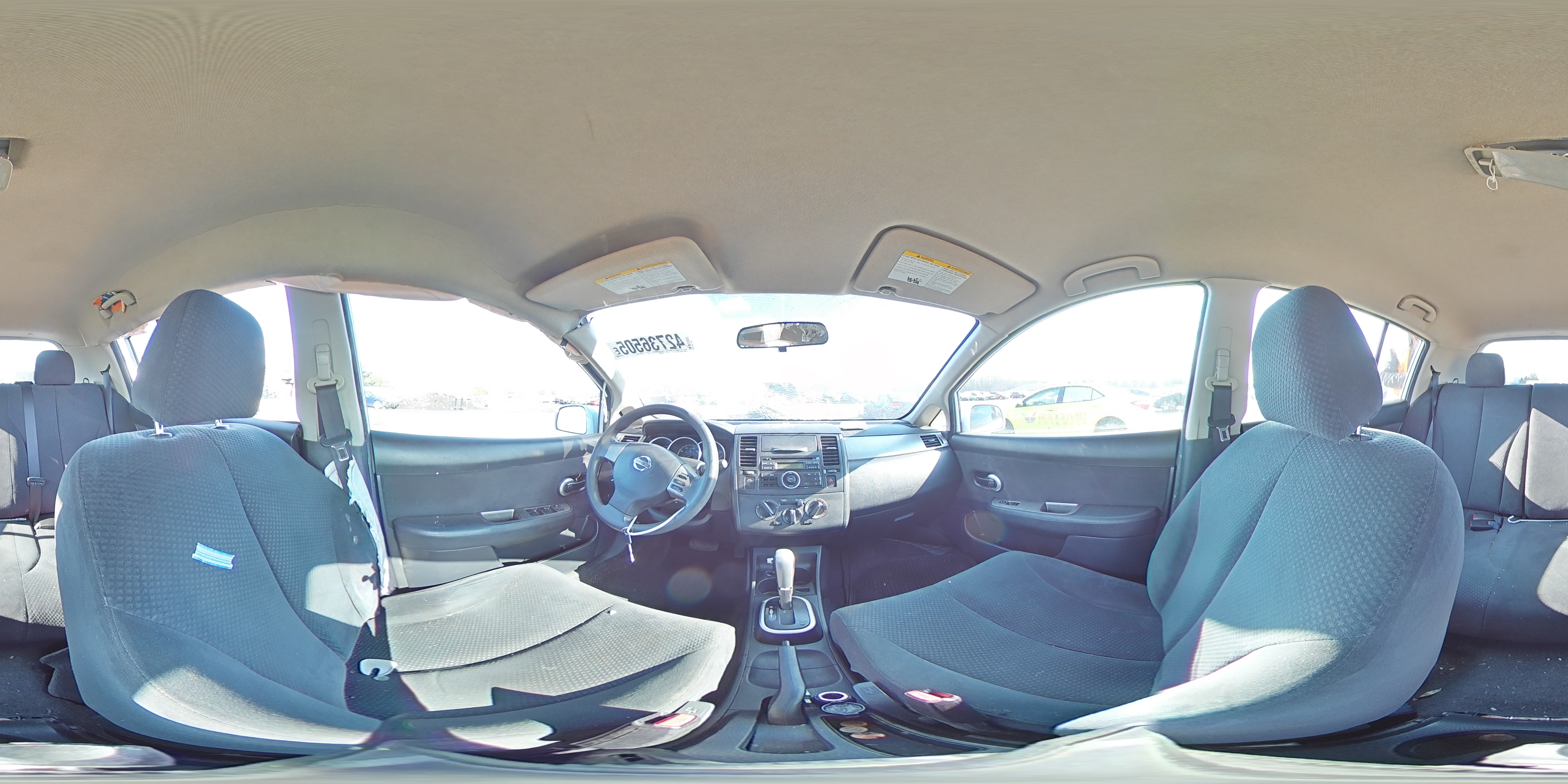 2012 Nissan Versa - Image 12