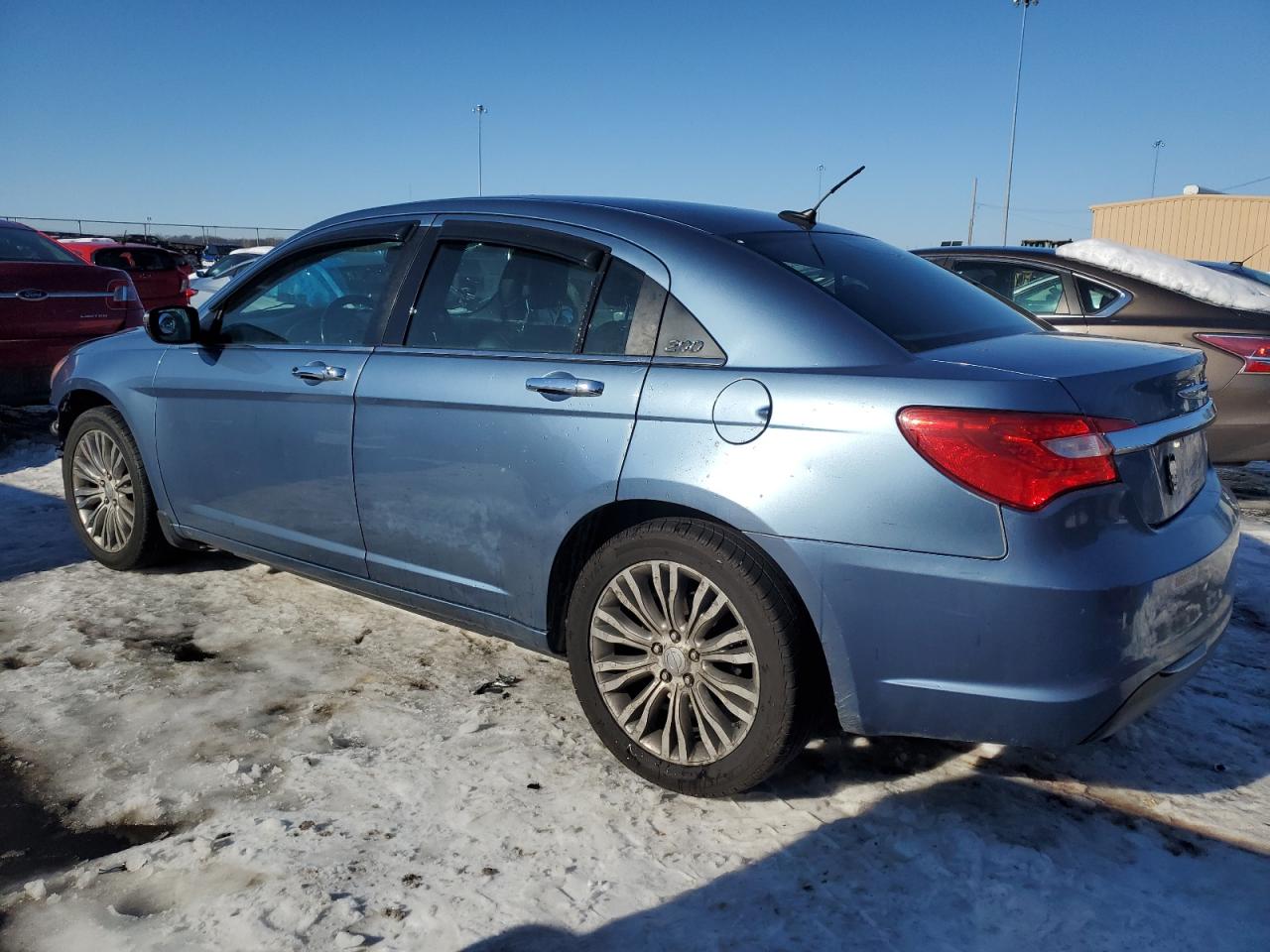 2011 Chrysler 200 - Image 2