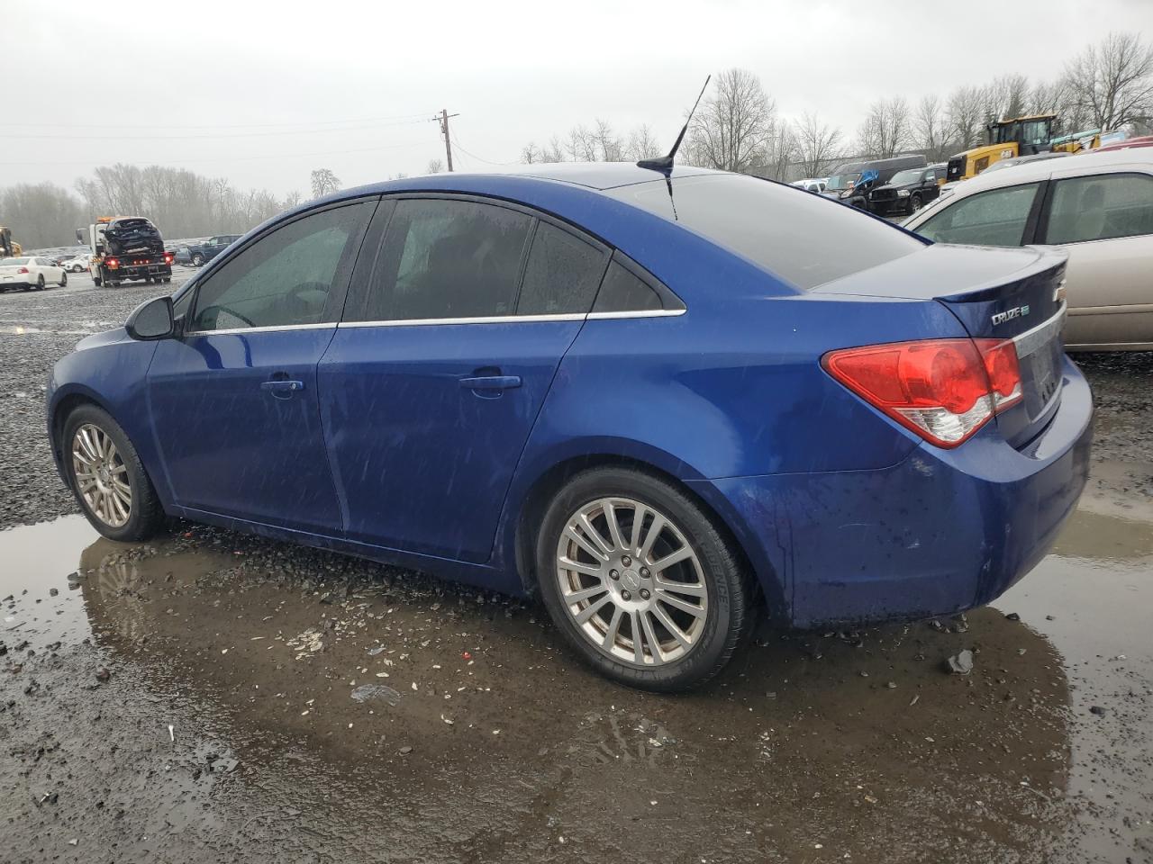2013 Chevrolet Cruze - Image 2