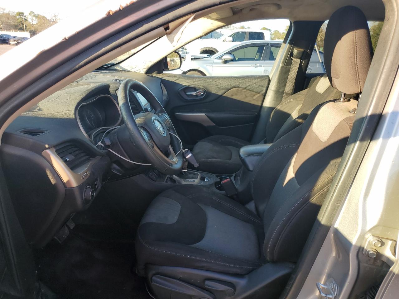 2018 Jeep Grand Cherokee - Image 7