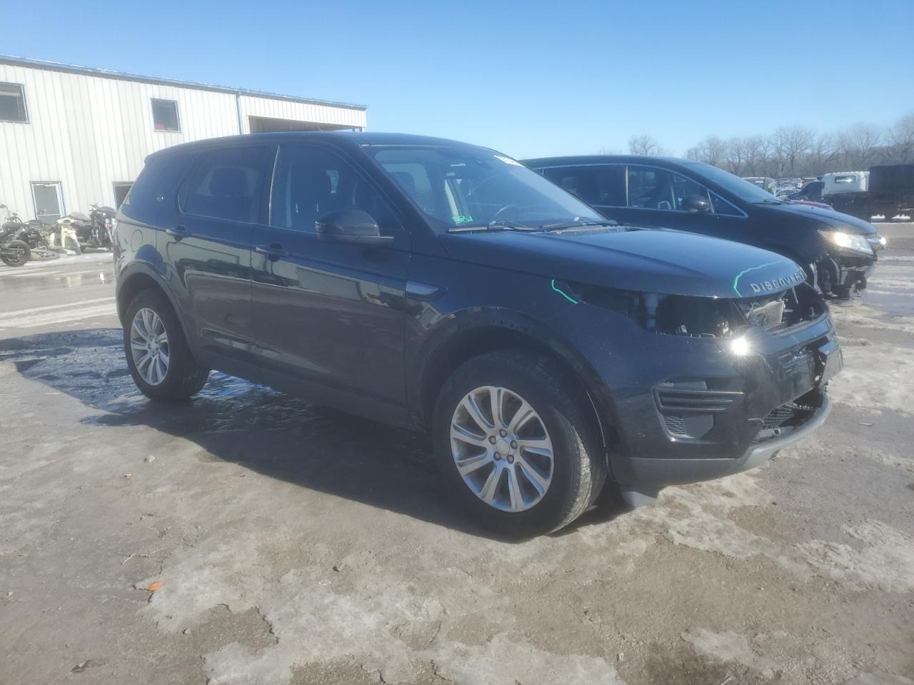 2019 Land Rover Discovery - Image 4