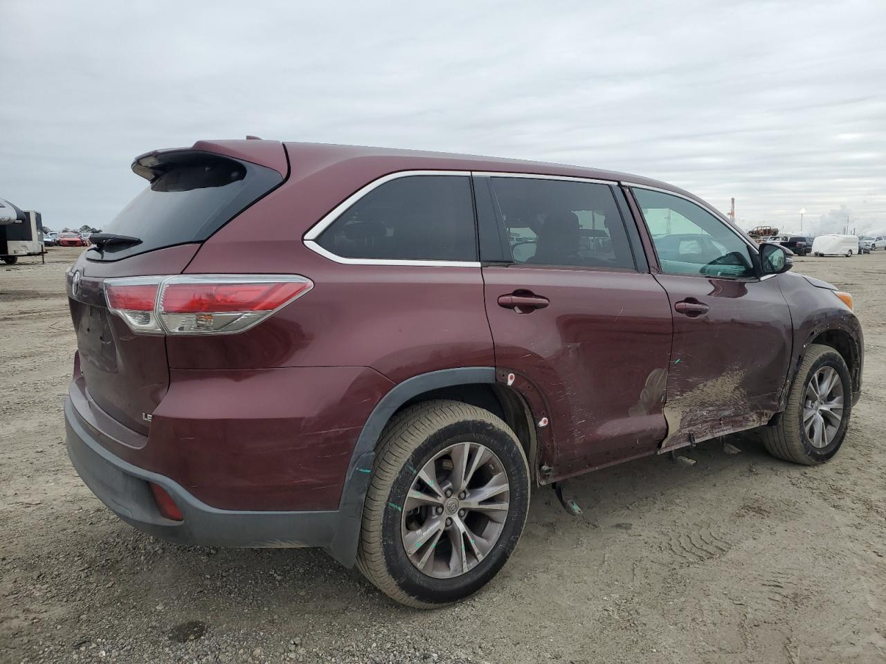 2015 Toyota Highlander - Image 3