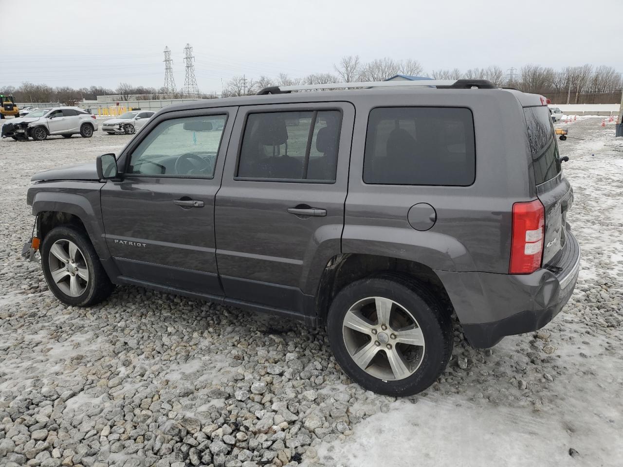 2017 Jeep Liberty (Patriot) - Image 2