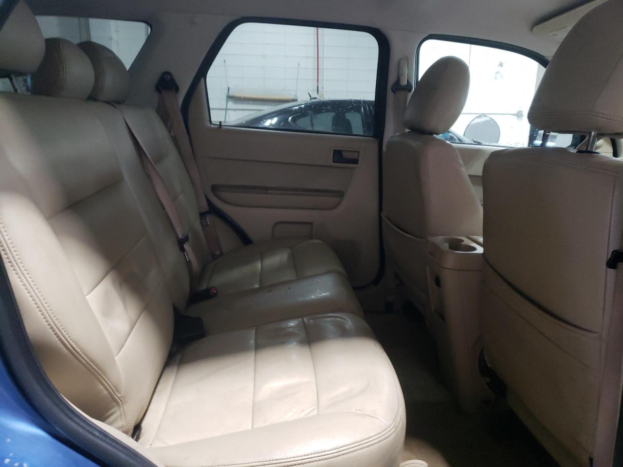 2009 Ford Escape - Image 11