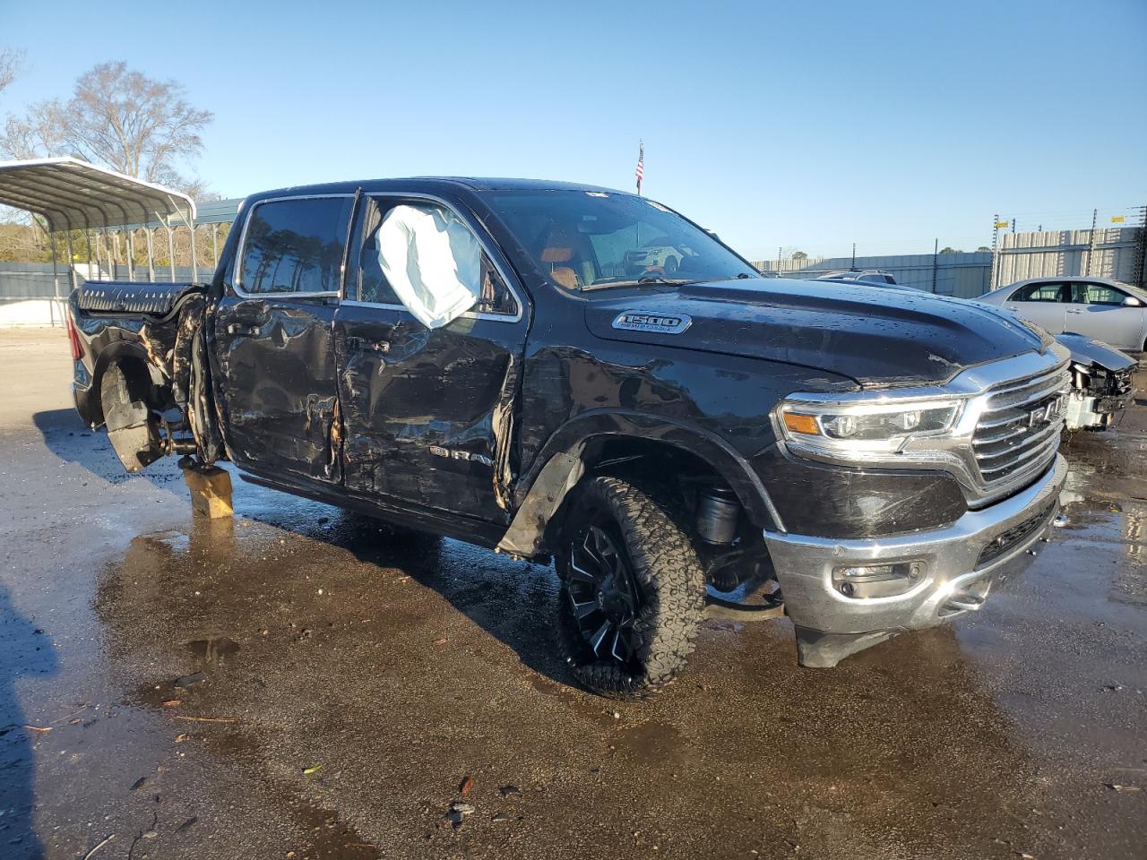 2021 RAM 1500 - Image 4