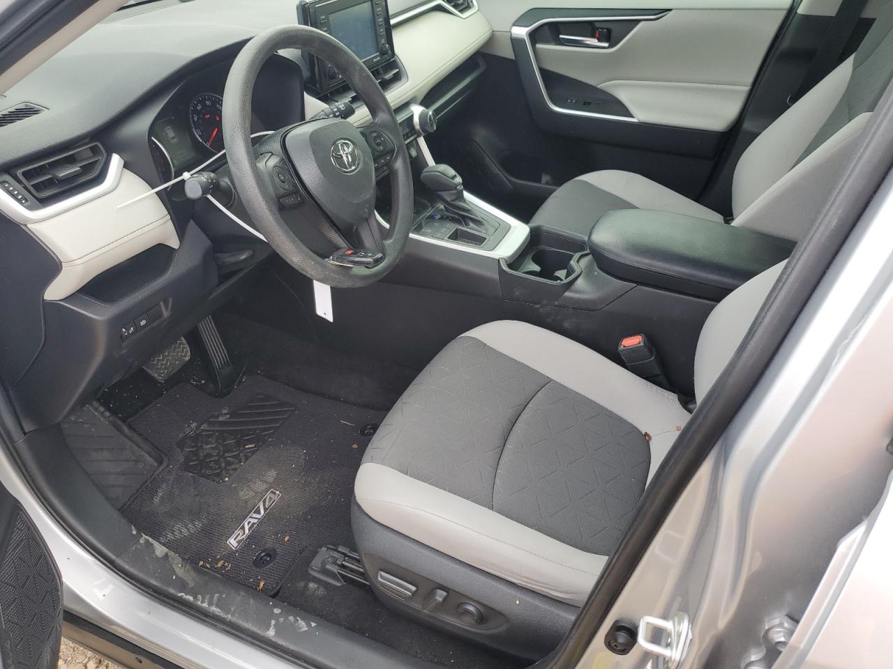 2020 Toyota RAV 4 - Image 7