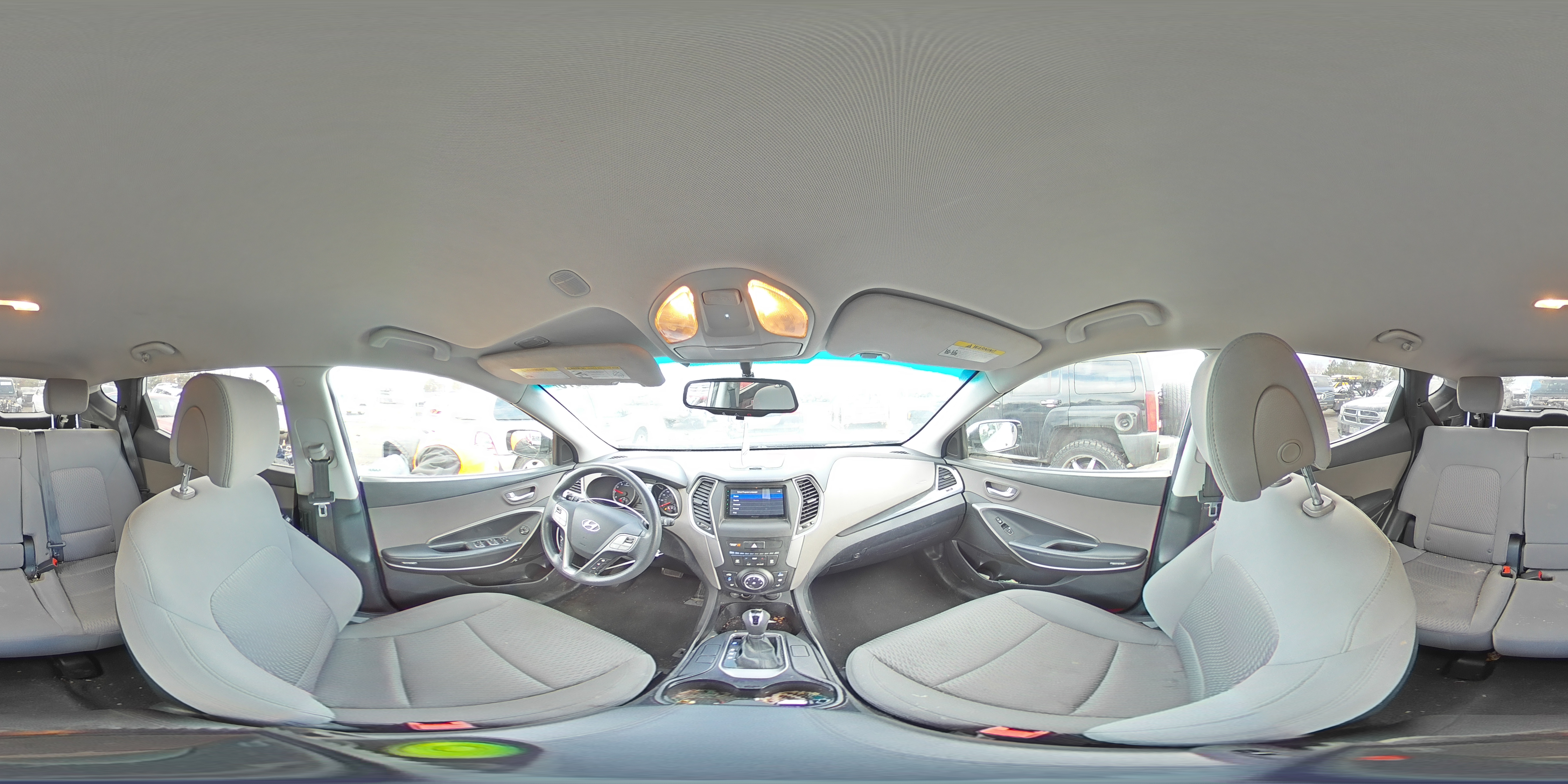 2013 Hyundai Santa Fe - Image 13