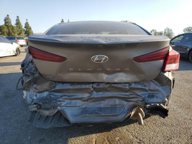  HYUNDAI ELANTRA 2019 Серый