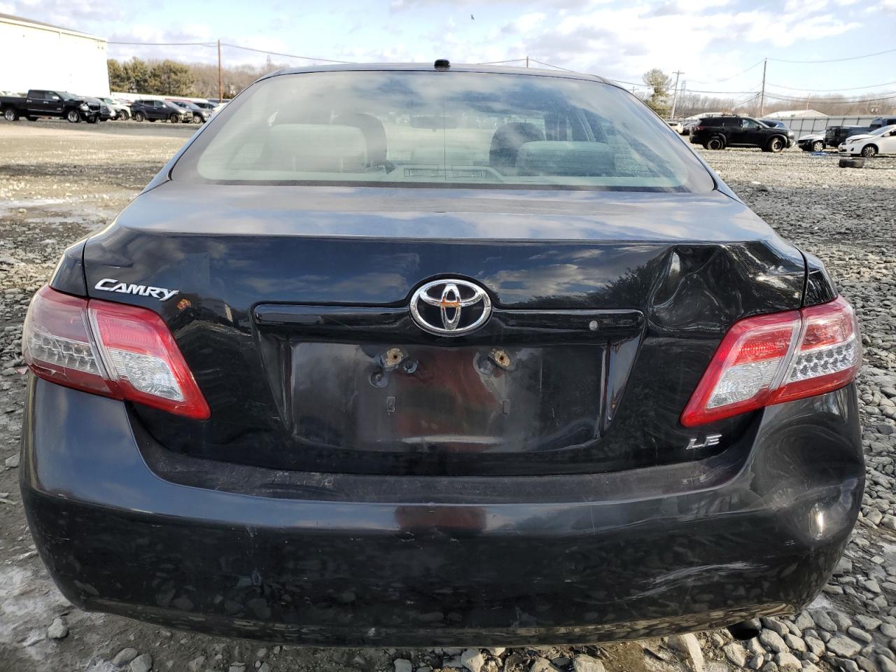 2010 Toyota Camry - Image 6