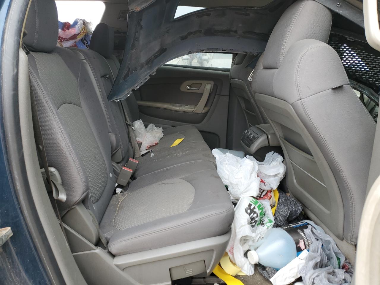 2009 Chevrolet Traverse - Image 11