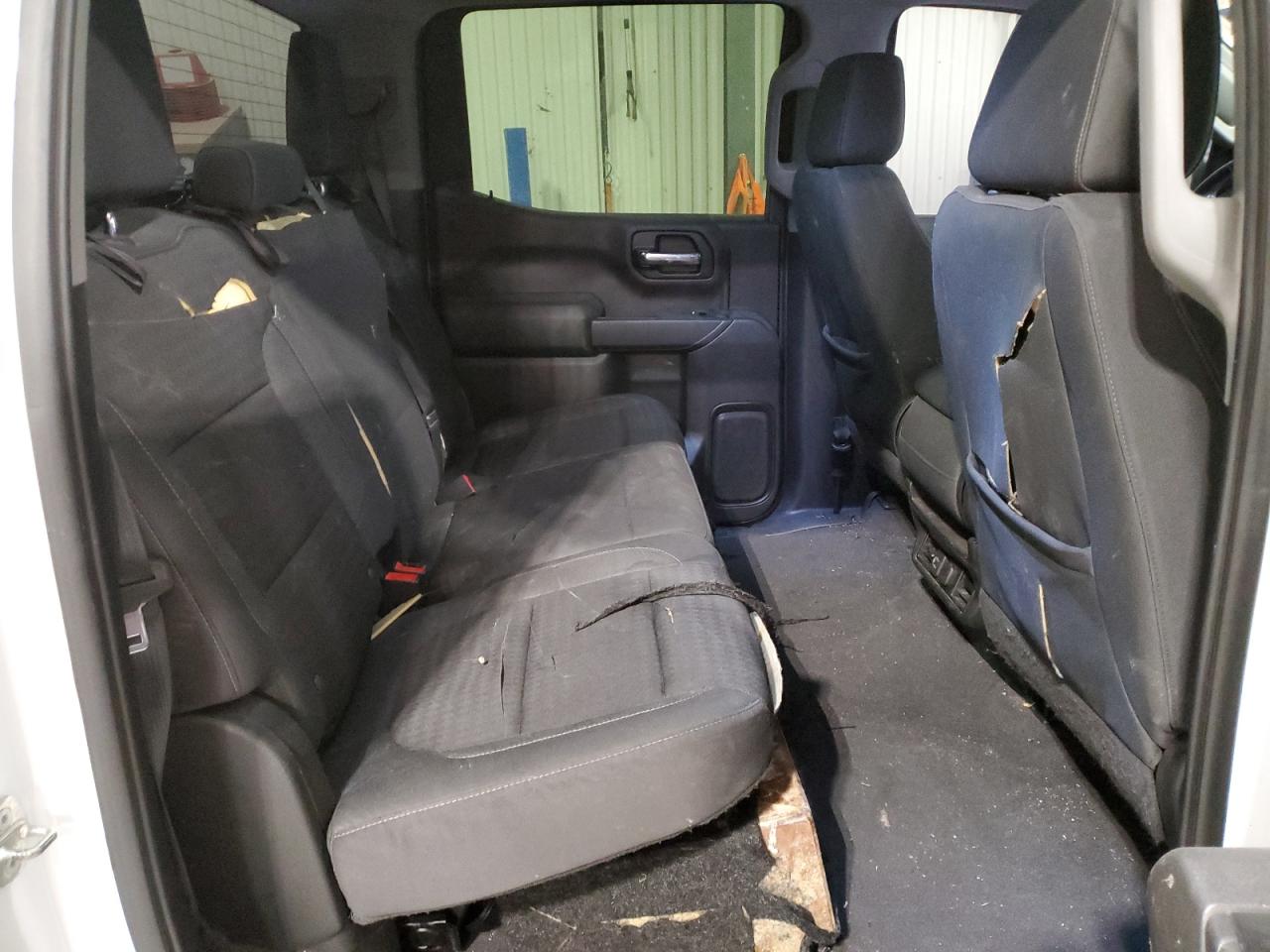 2019 Chevrolet Silverado - Image 10
