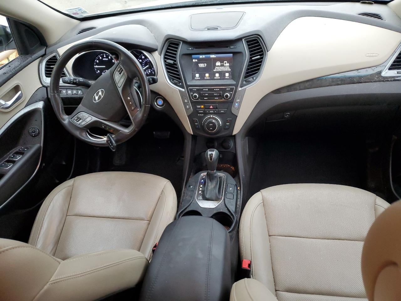 2017 Hyundai Santa Fe - Image 8