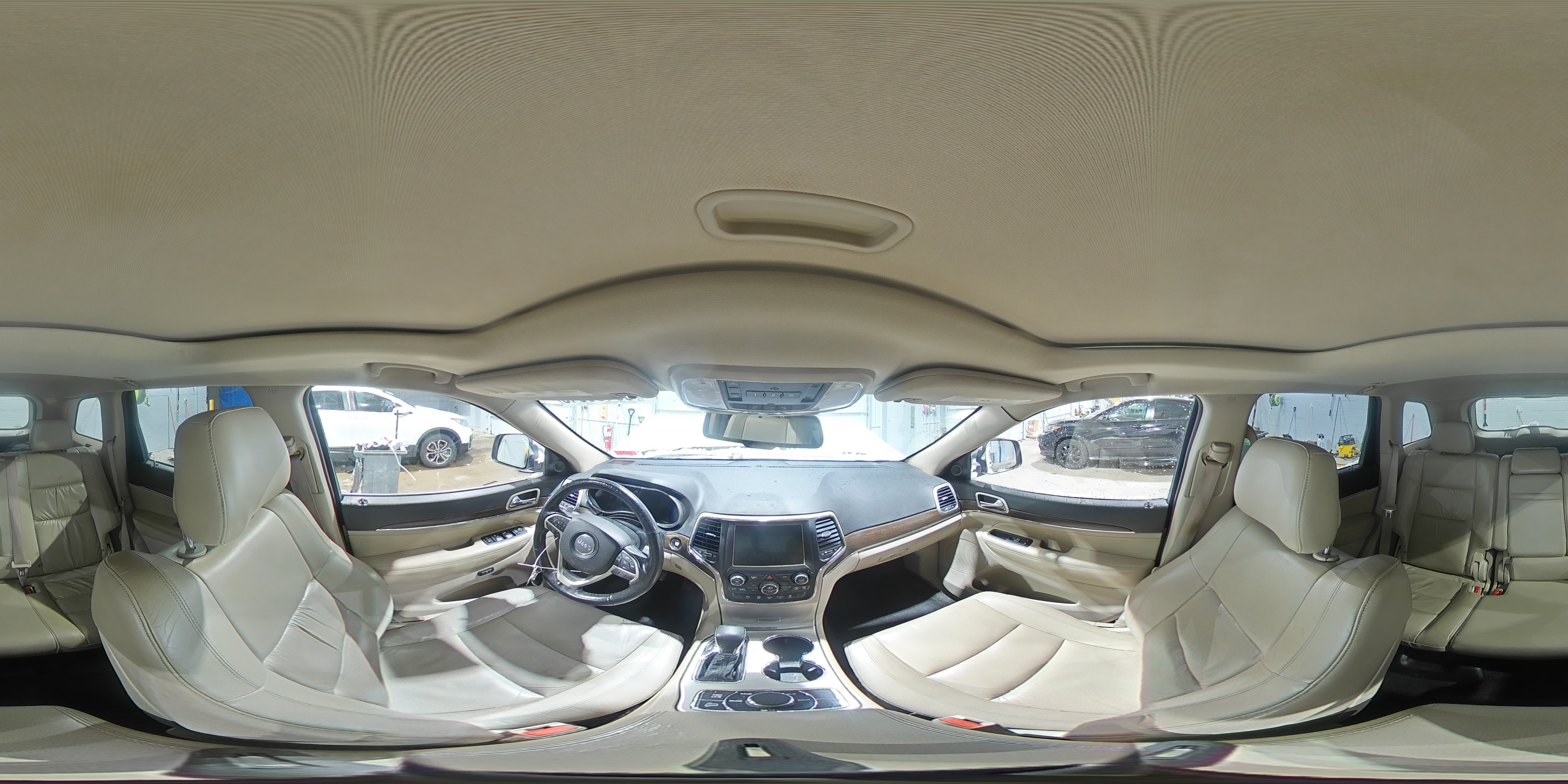 2016 Jeep Grand Cherokee - Image 16