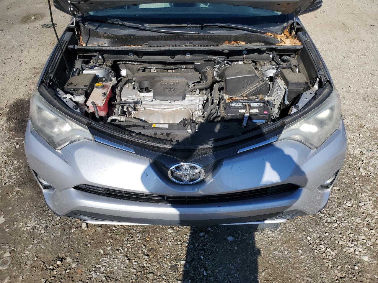 2016 Toyota RAV 4 - Image 12
