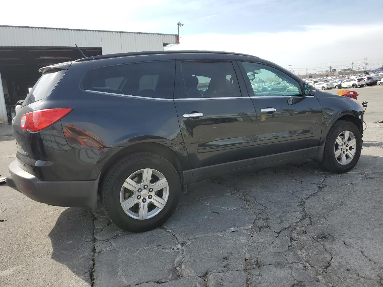 2011 Chevrolet Traverse - Image 3