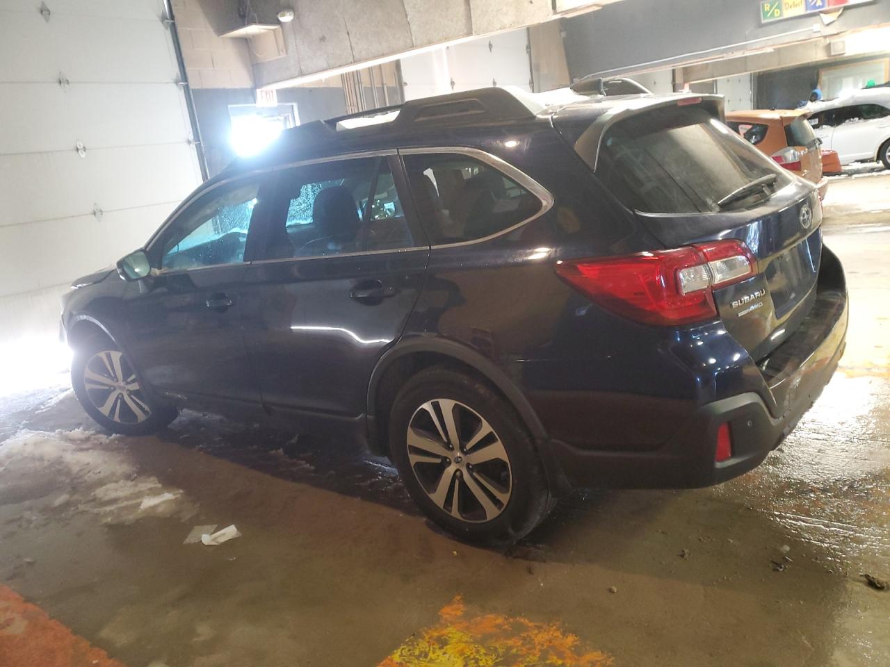 2018 Subaru Outback - Image 2
