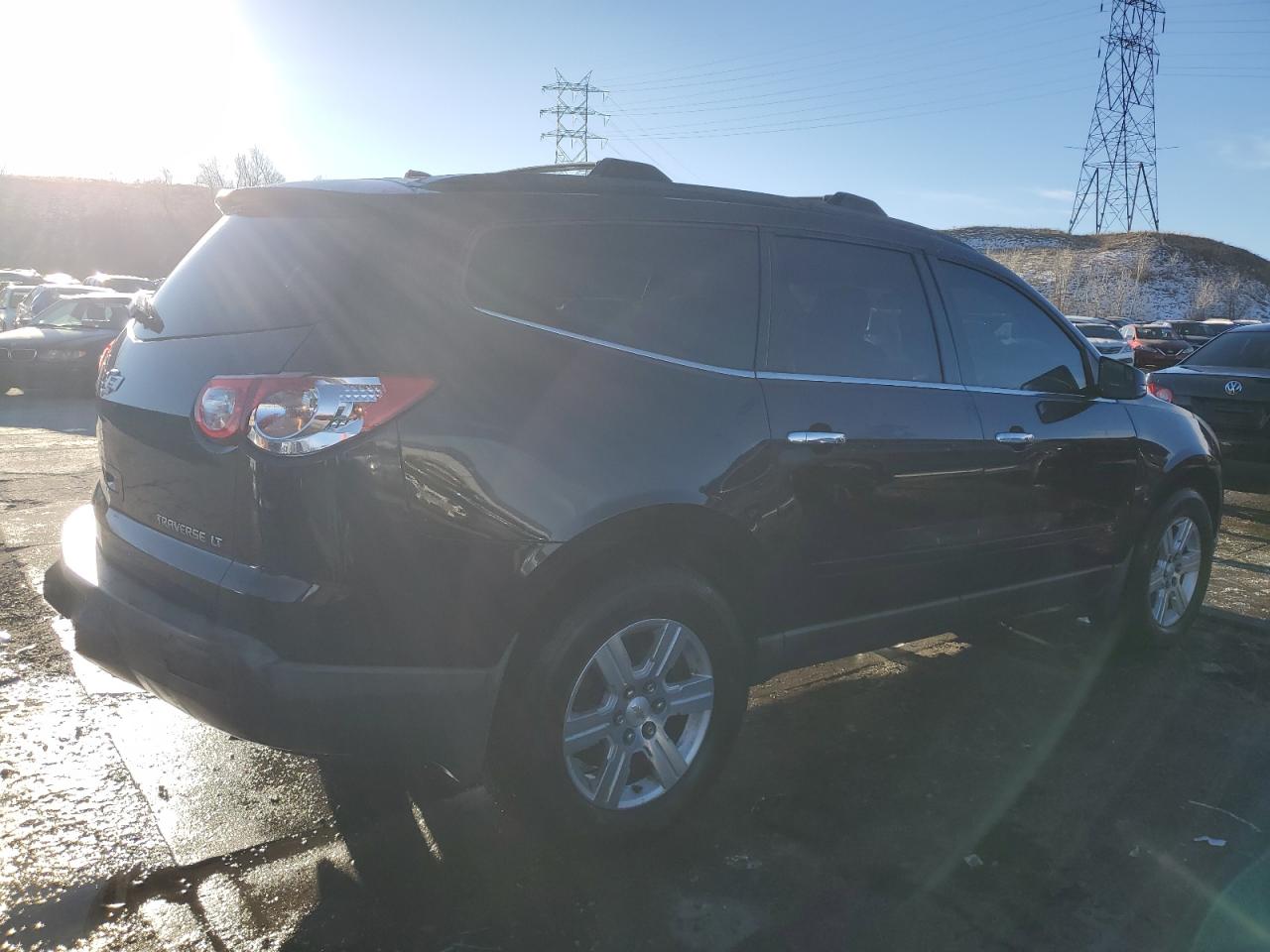 2010 Chevrolet Traverse - Image 3