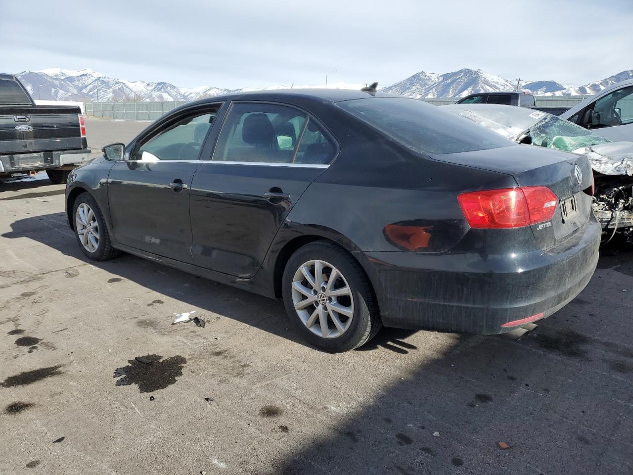 2014 Volkswagen Jetta - Image 2