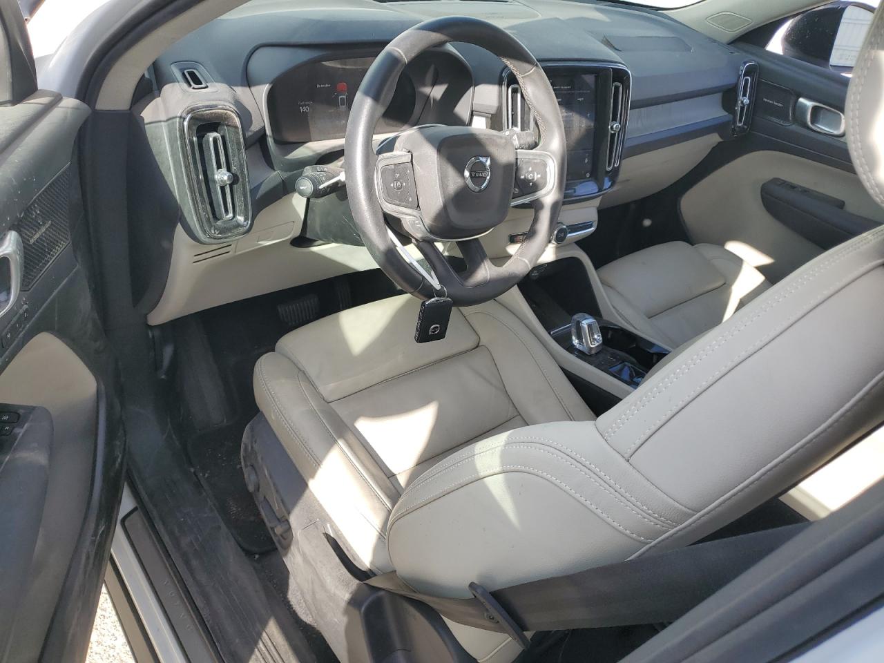 2024 Volvo Xc40 Ultimate VIN: YV4L12UM9R2229343 Lot: 87847045