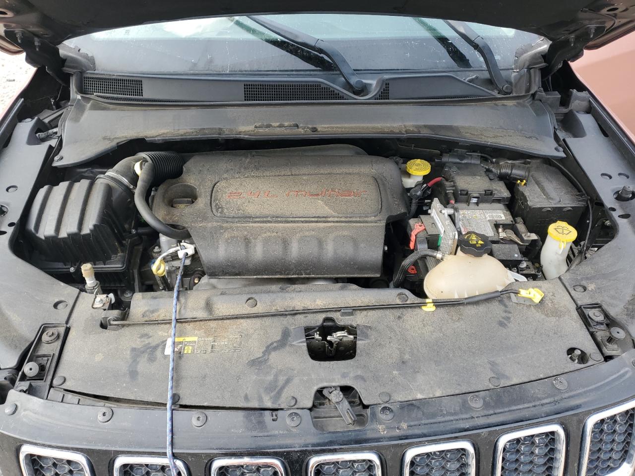 2018 Jeep Compass - Image 12