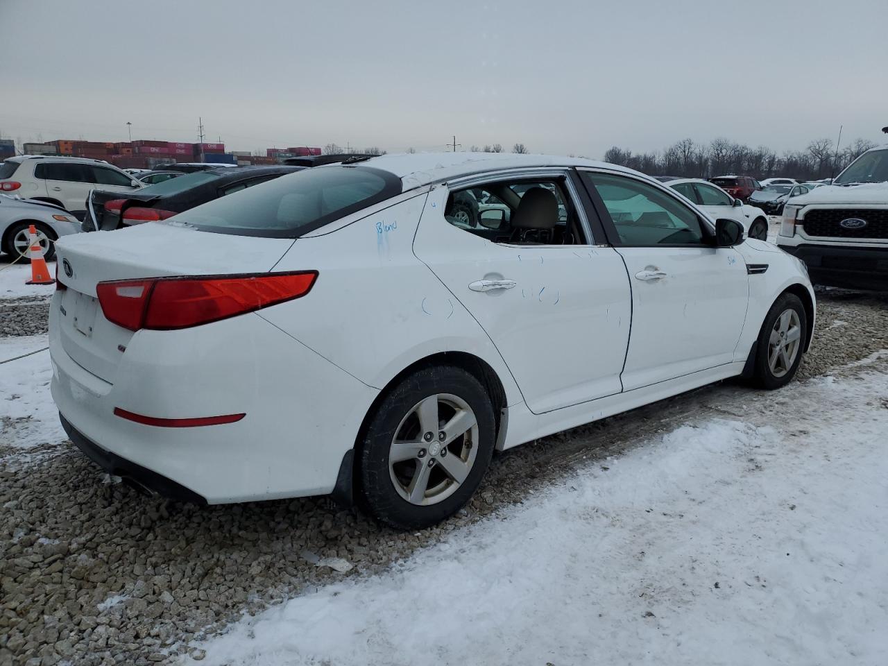 VIN 5XXGM4A75FG376366 2015 KIA OPTIMA no.3