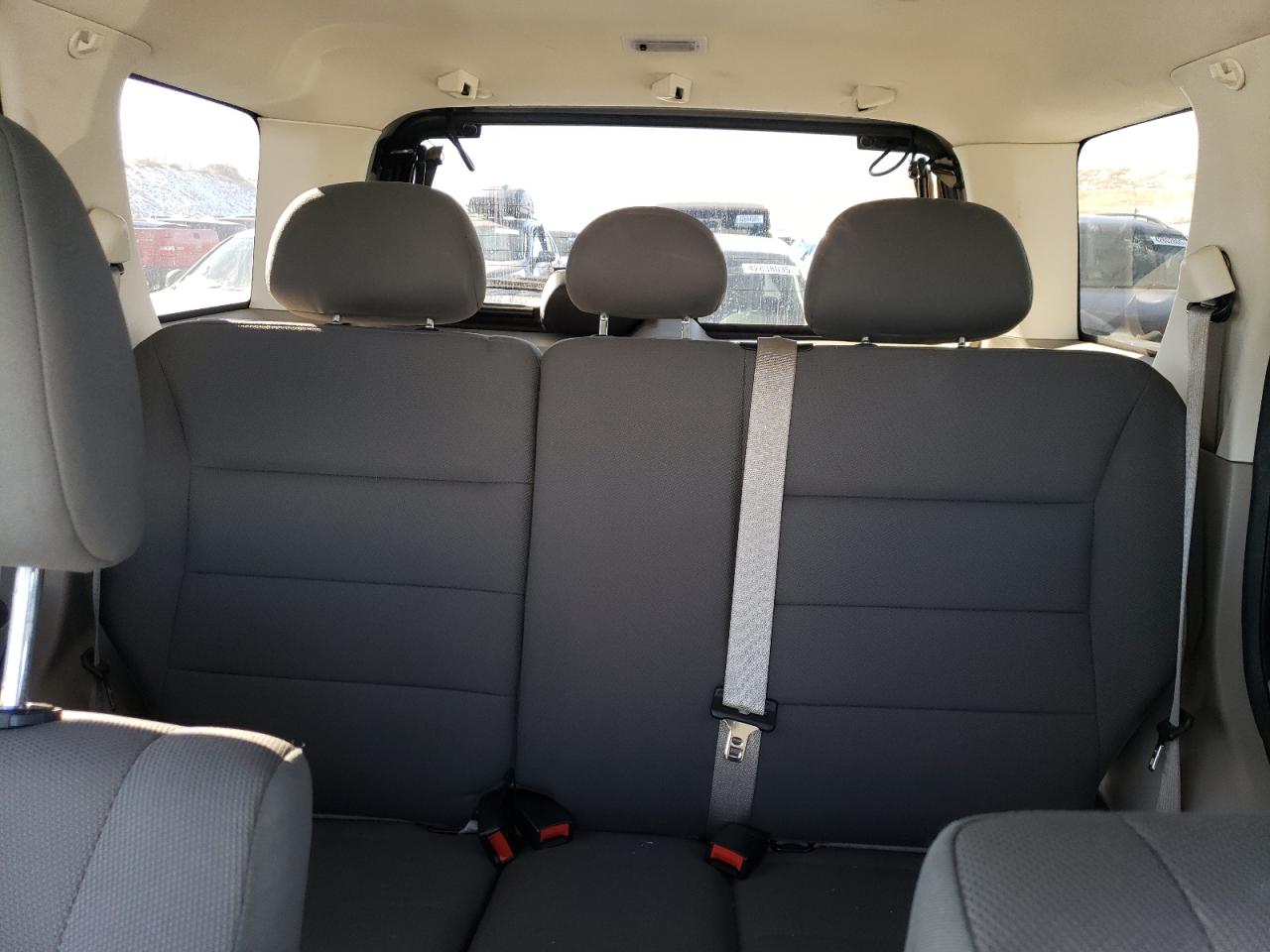 2009 Ford Escape - Image 10