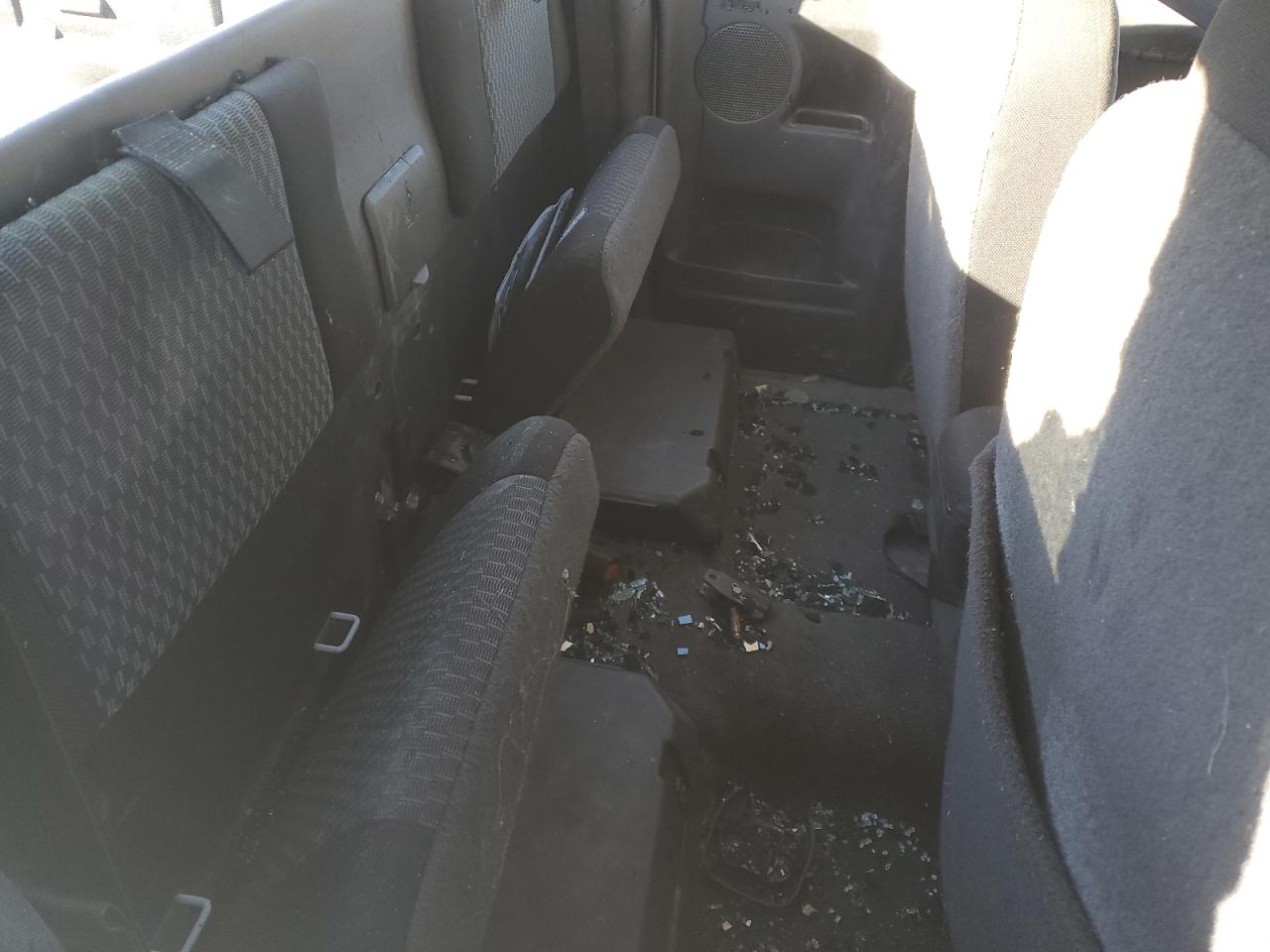 2007 Chevrolet Colorado - Image 10