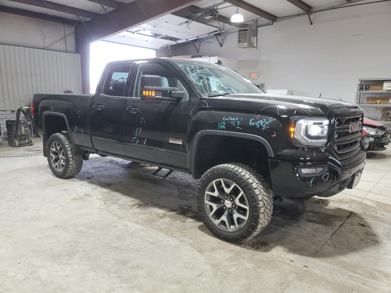 2017 GMC Sierra - Image 4