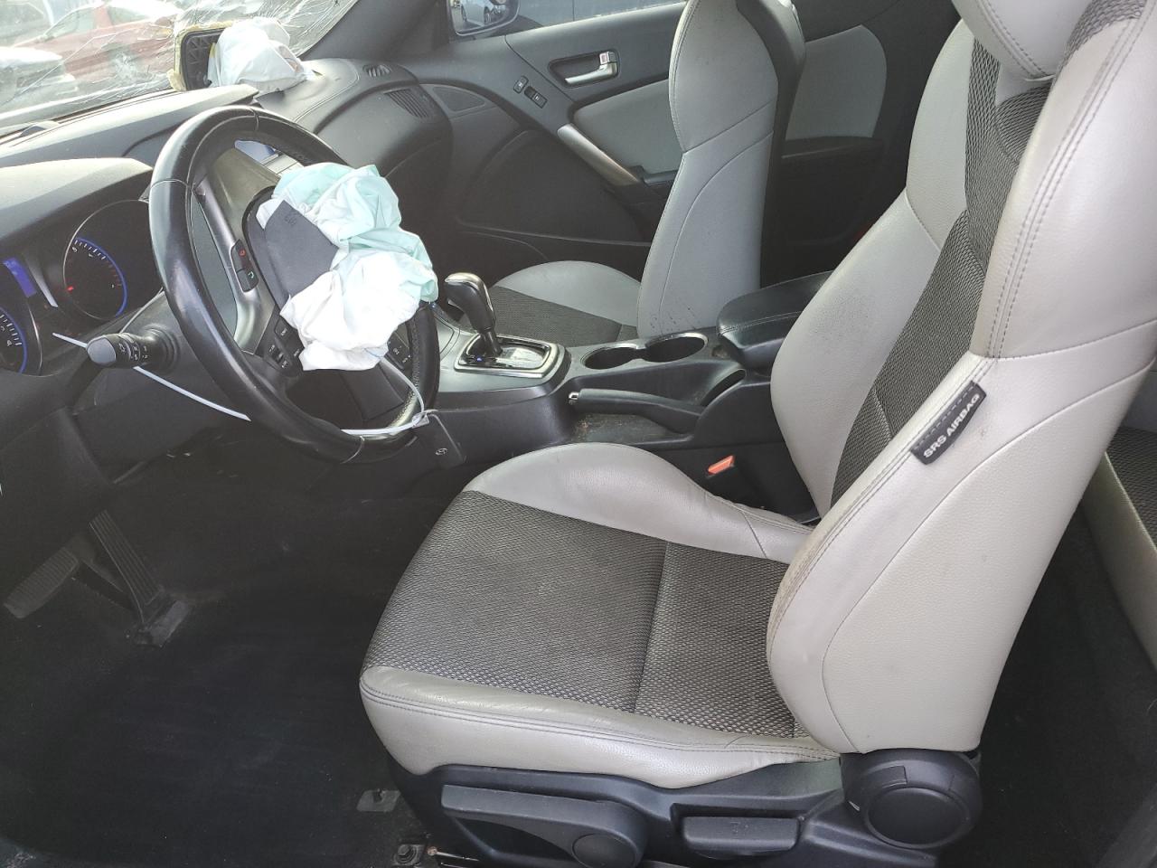2015 Hyundai Genesis - Image 7