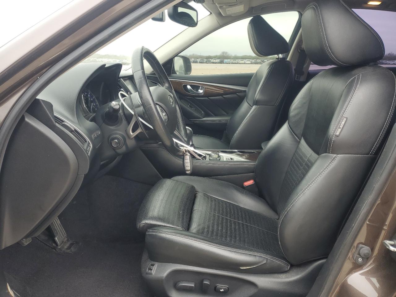 2015 Infiniti Q50 - Image 7