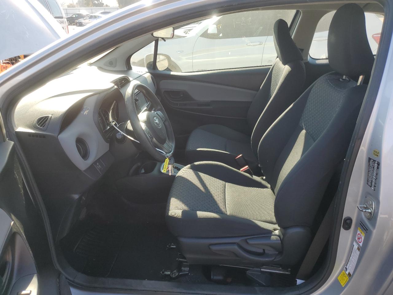 2017 Toyota Yaris - Image 7