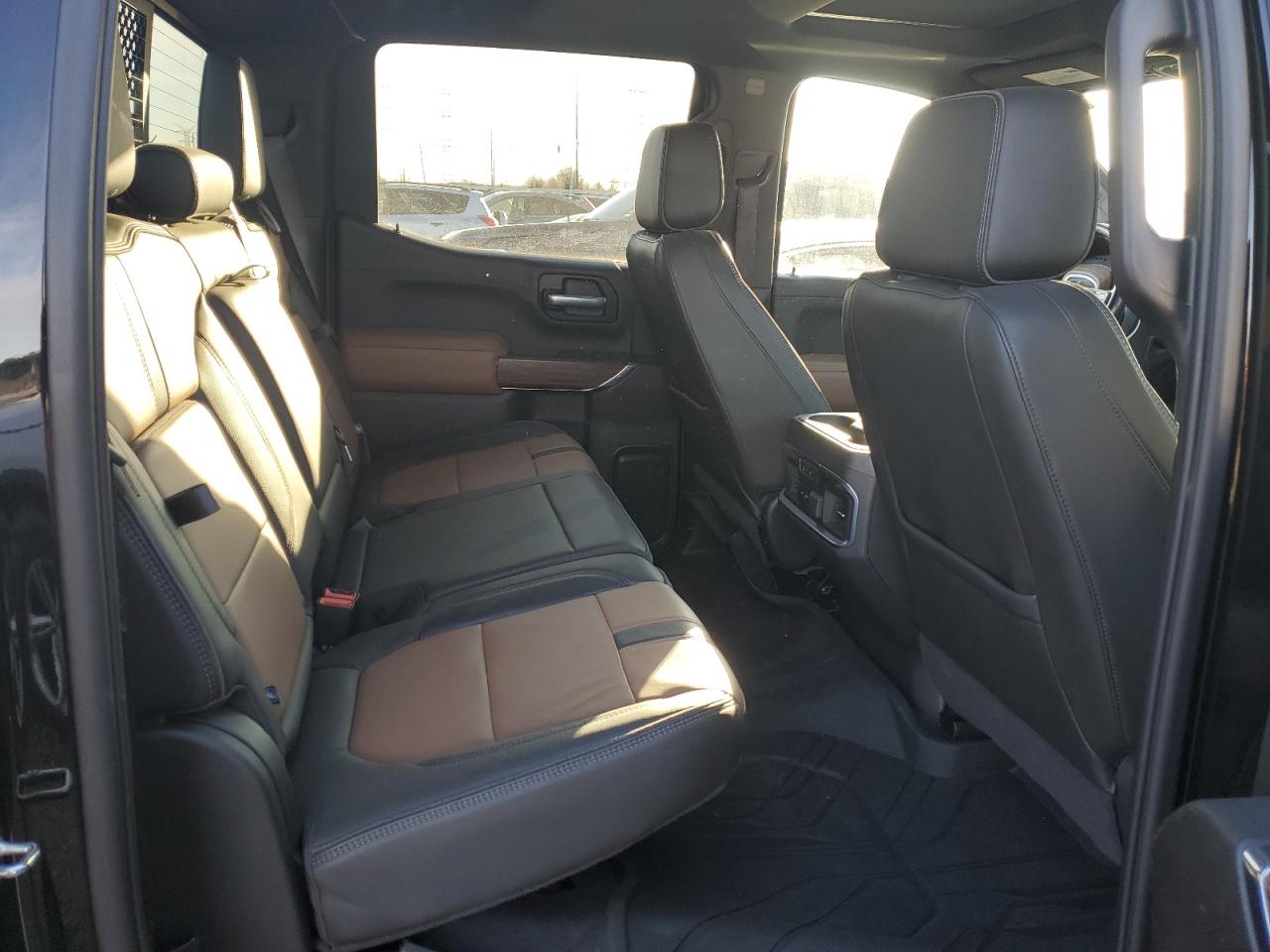 2020 Chevrolet Silverado - Image 10