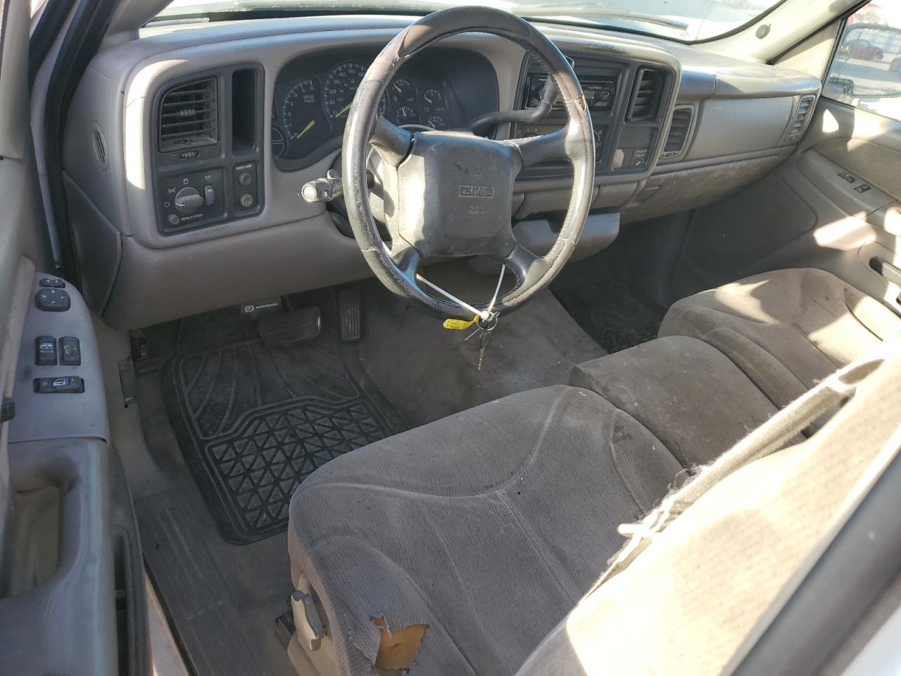 2000 GMC Sierra - Image 8