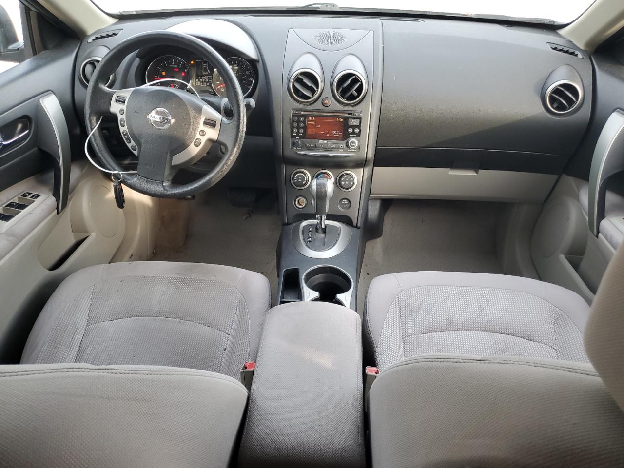 2011 Nissan Rogue - Image 8