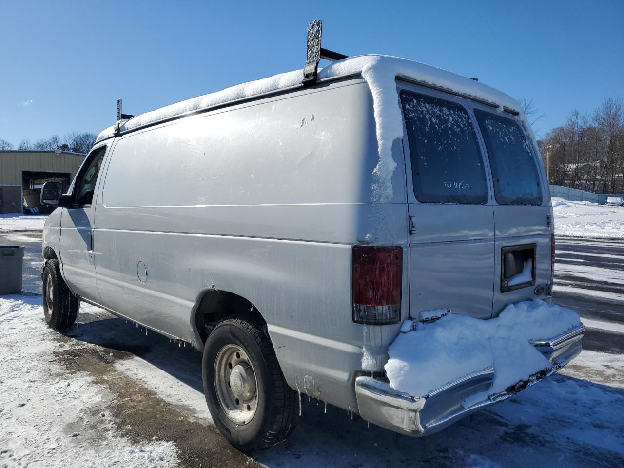 2006 Ford Econoline - Image 2