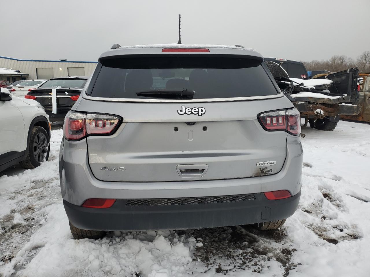 VIN 3C4NJDBB4KT593554 2019 JEEP COMPASS no.6