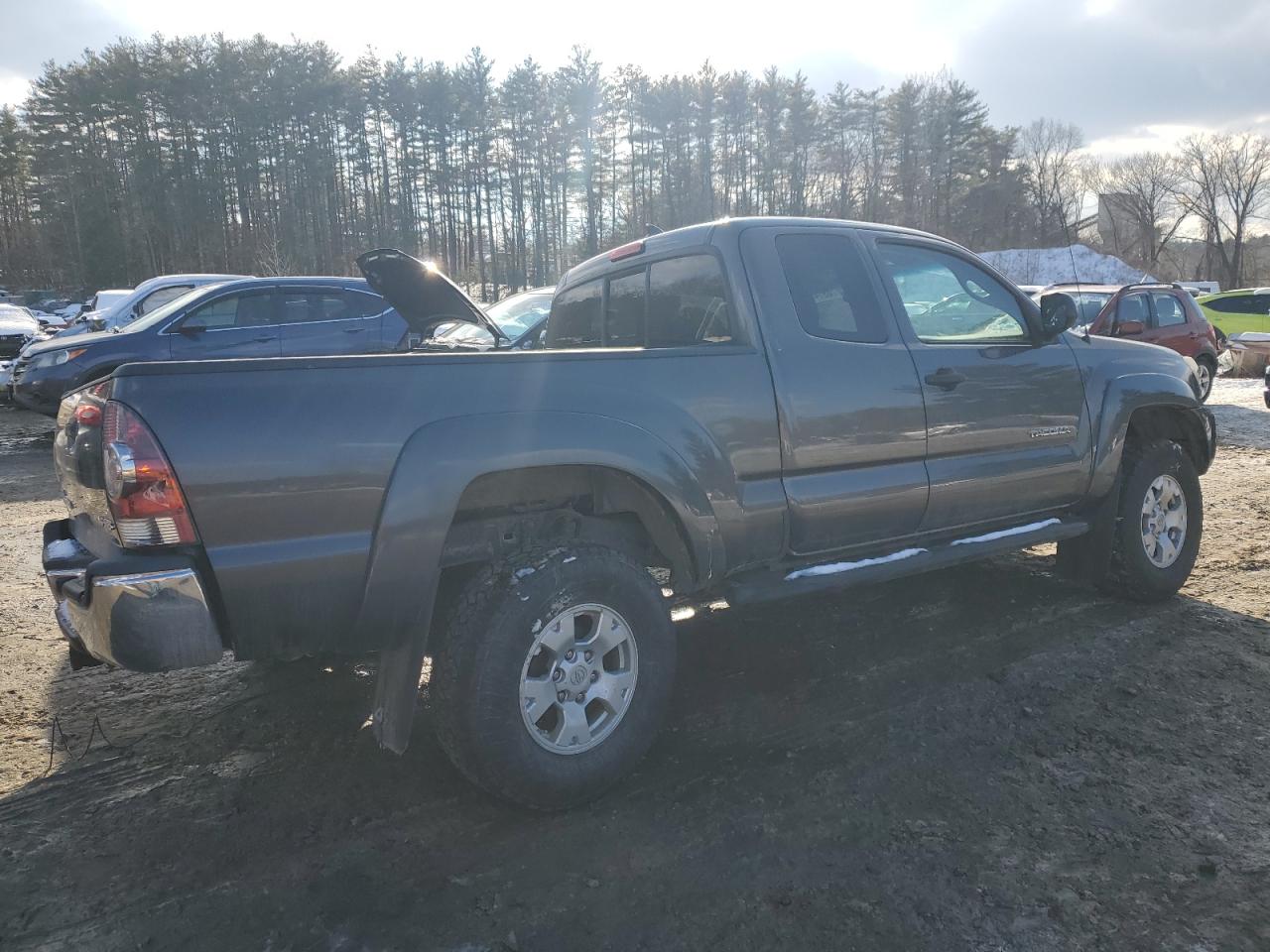 2012 Toyota Tacoma - Image 3