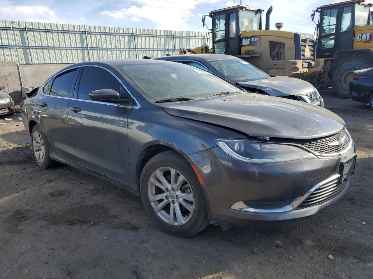 2015 Chrysler 200 - Image 4