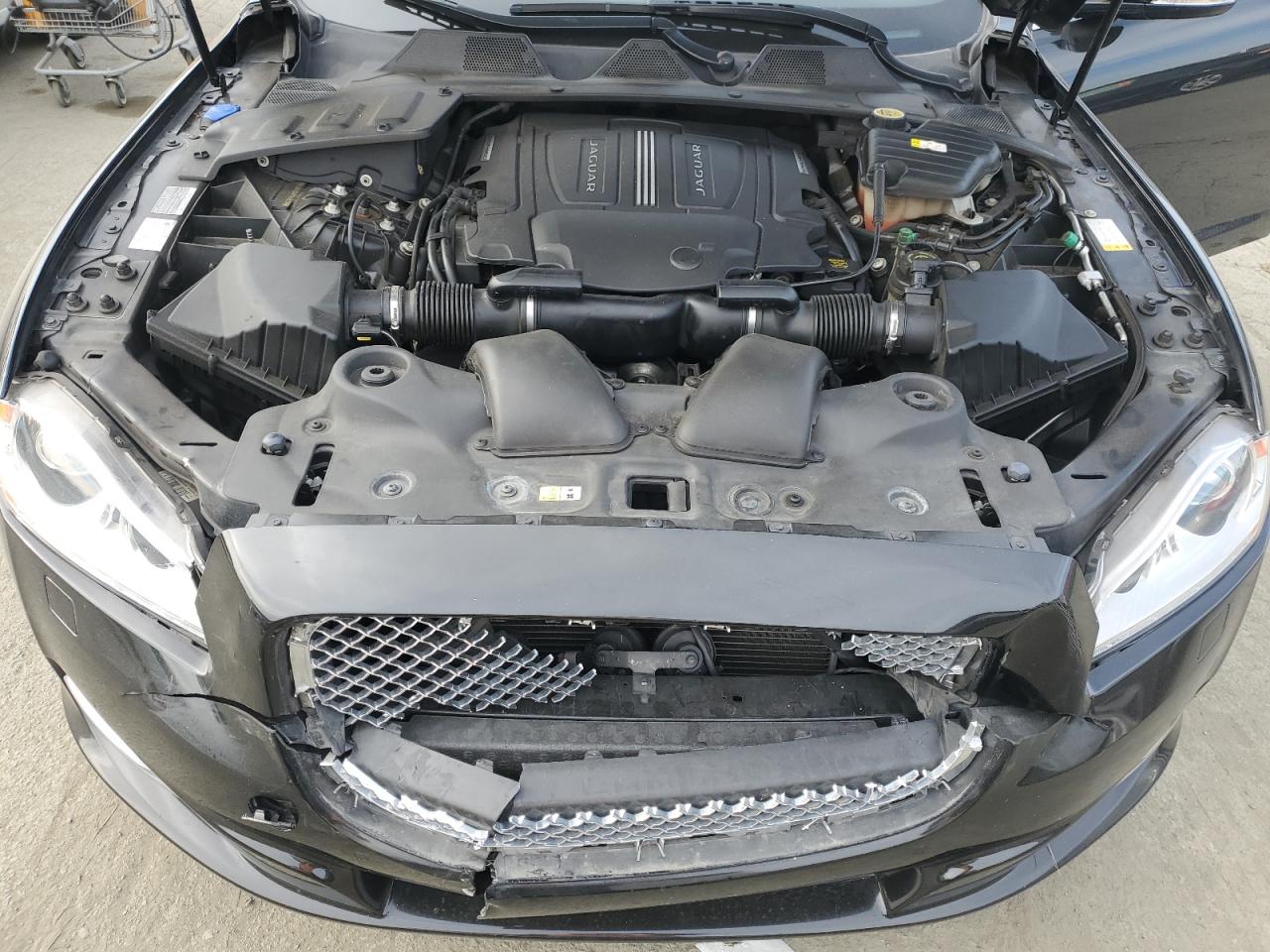 2015 Jaguar XJ - Image 11