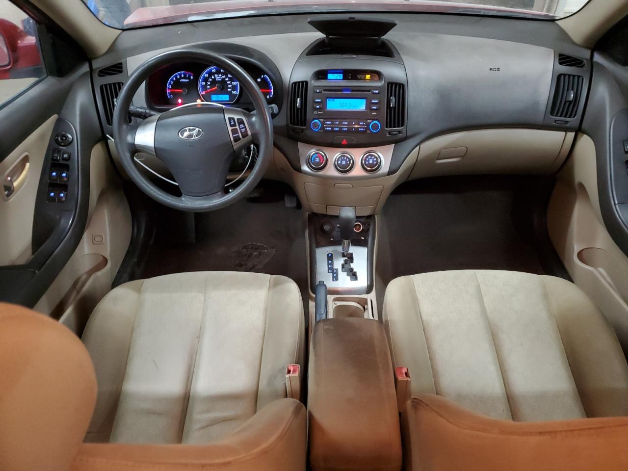 2010 Hyundai Elantra - Image 8