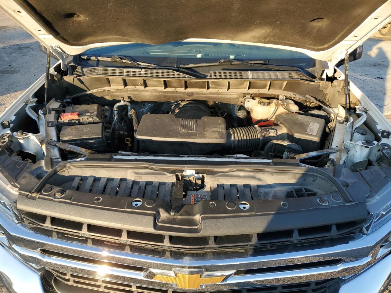 2020 Chevrolet Silverado - Image 11