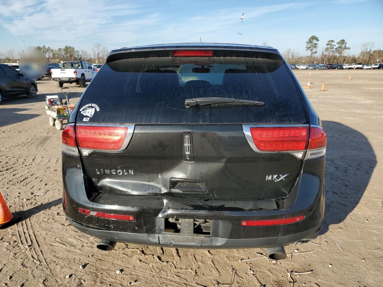 2015 Lincoln MKX - Image 6