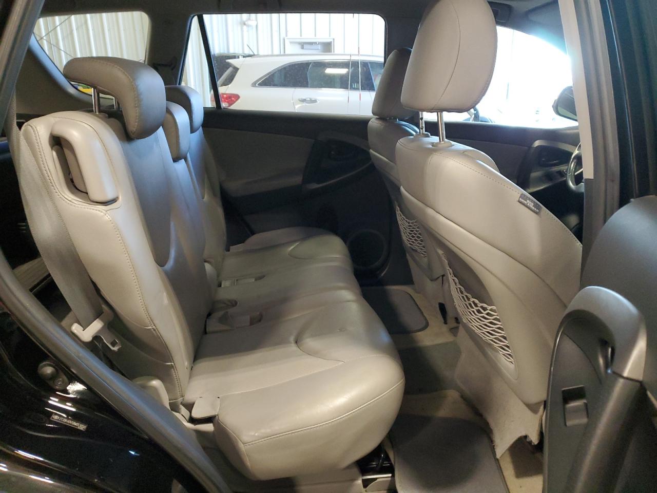 2011 Toyota RAV 4 - Image 11