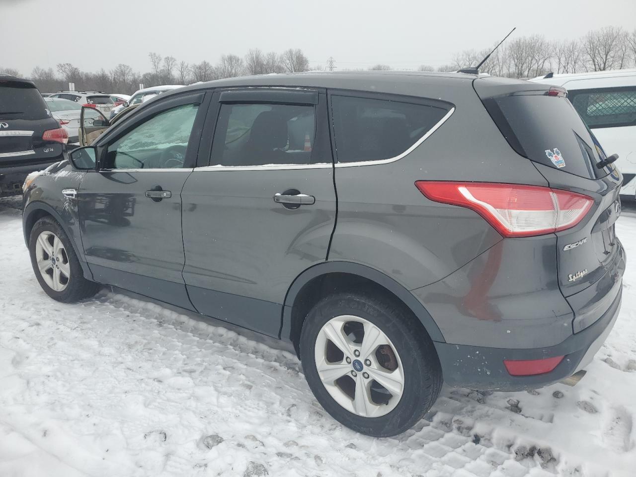 VIN 1FMCU0GX8FUB92138 2015 FORD ESCAPE no.2