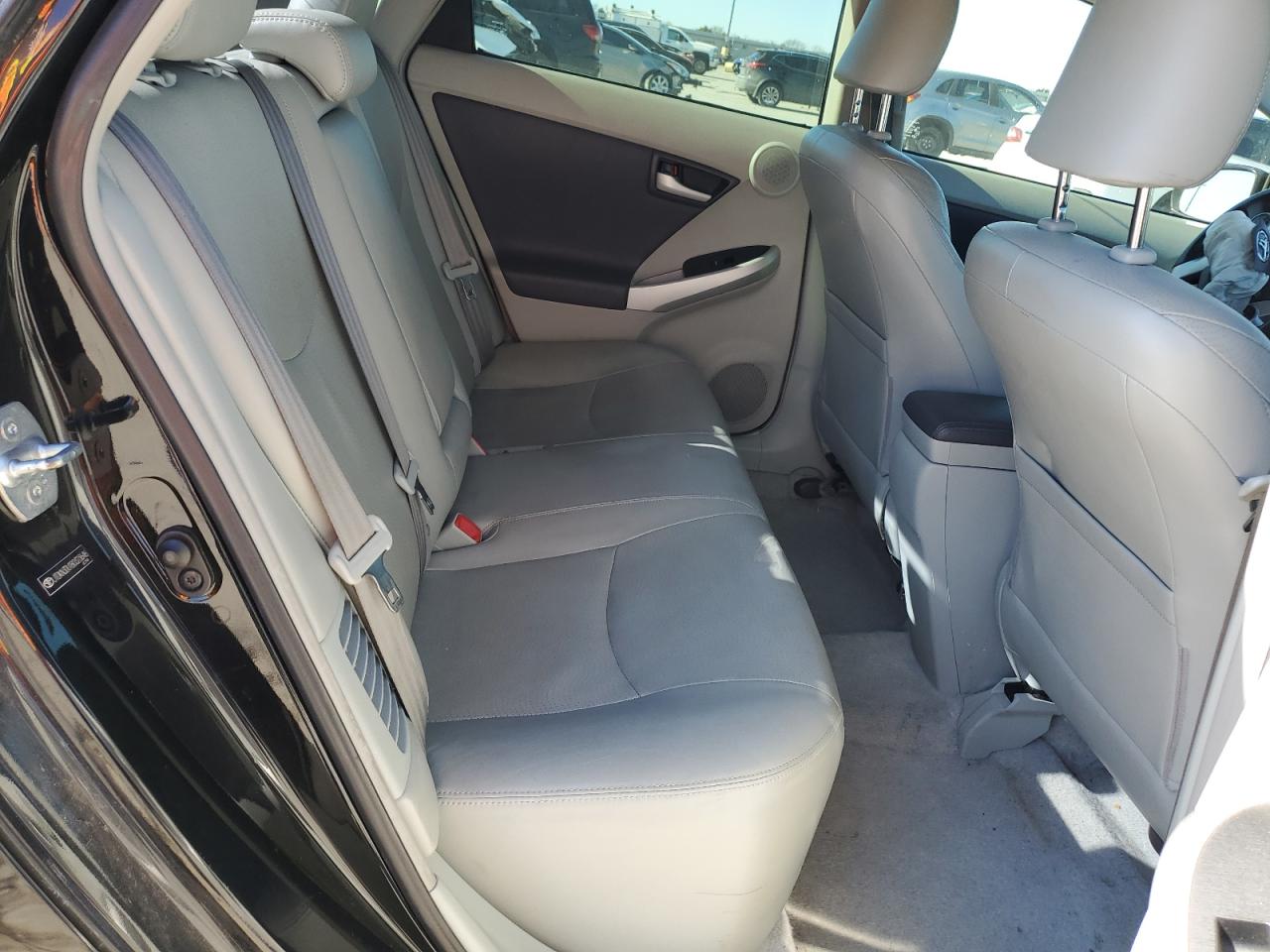 2011 Toyota Prius - Image 10