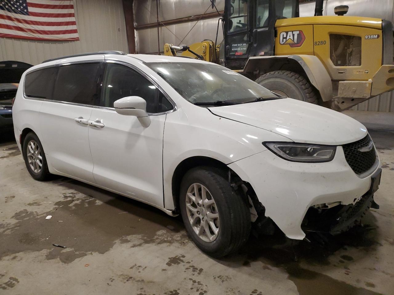 2022 Chrysler Pacifica - Image 4