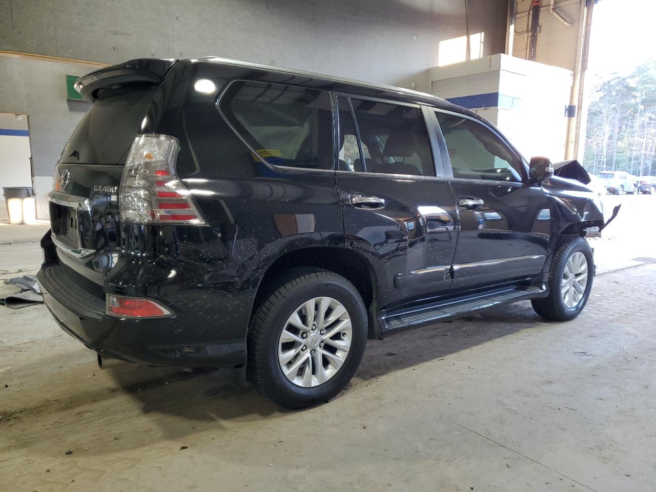 2018 Lexus GX - Image 3